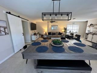Three Treasures Beach House - New Smyrna Beach - 1