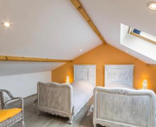 Canadian Beach Hut - 5