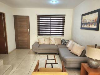 Casa para grupos grandes por el ITESO - Guadalajara - 0