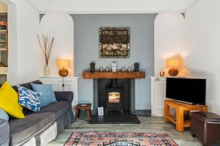 Sunbury Villa - Close to Town and Beaches - Tenby - 0