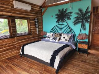 Rumah Tara Gili Air Rooftop Bungalow with Terrace and Whirlpool - Gili Islands - 7