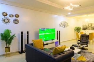 Cc & Cg Homes Luxury 4 Bedrooms Holiday Home - 4