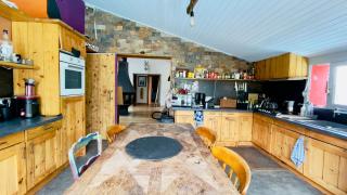 Carwyns Surf House - 4