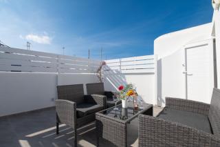 The Mykonos Bougainvillea Townhouse - 8