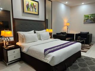 Ayla City Hotel - Sorong - 4