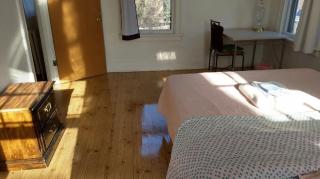 Non-Smokers Only Private Room 5 with Kitchen Best Price for 1 Long-Term Guest - Saint Louis - 3