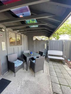 Pink flamingo/walk to beach w/ king bedroom - Myrtle Beach - 3