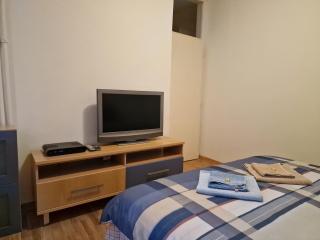 Fabulous family apartment, Beverly Hills Mall area - 2