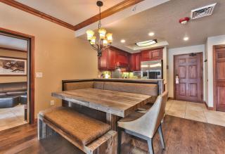 Westgate ski in ski out spa pool shuttle restaurants amenities - 5