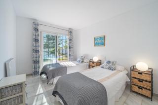 Villa con piscina privada y jardín - Marbella - 5