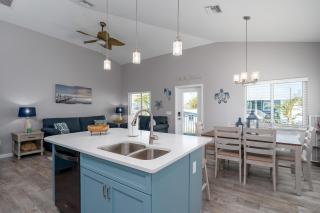 233 Delmar Avenue - Beautiful Private Pool Home home - Fort Myers Beach - 7