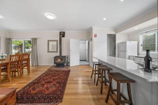 Bowen View - Pet-friendly home near Hyams Beach - Hyams Beach - 6