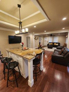 Spacious Newly Renovated Home - 9