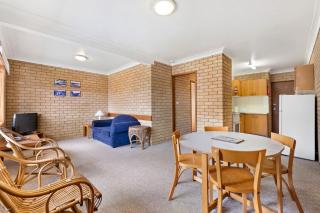 2 of 3 Bay Lane - Narooma - 7