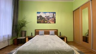 LublinBNB - exclusive FAMILY APARTMENT ------ in the heart of Lublin -------------------------------- bedroom & living room & kitchen - 6