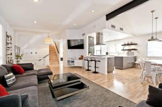 Bright, Modern 4BR with Beautiful Backyard & Pool! - 0