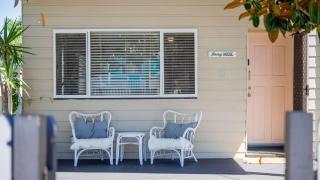 Harrys Pet Friendly Holiday House - Nelson Bay - 6
