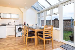 4 Bedroom Townhouse in Stirling - Stirling - 7
