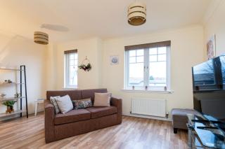 4 Bedroom Townhouse in Stirling - Stirling - 1