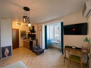 Green ART Studio - Bukarest - 3