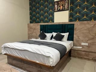 HOTEL SUNRISE - Vadodara - 6