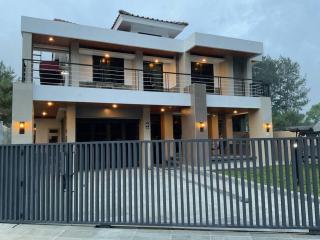 Hidden Hill Villa Kota Bunga by Citrus House - Cipanas - 9