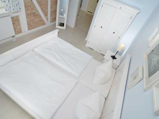 Villa "To Hus" in Sellin - Appartement 06 im DG mit Balkon - Ostseebad Sellin - 1