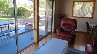 Four Seasons Waterfront Villas - Taranna - 3
