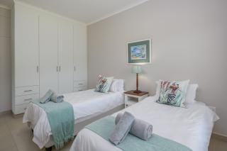 San Lameer Villa 14321 - 5 Bedroom Deluxe - 10 pax - San Lameer Rental Agency - Southbroom - 6