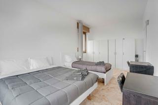 CAV9 - Large Apartment with Panoramic VIEW - - Mailand - 2