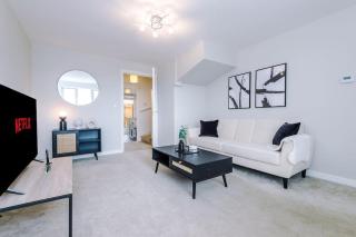 Lovely three bed home Manchester - Heywood - 2