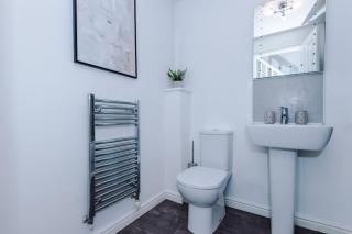 Lovely three bed home Manchester - Heywood - 5