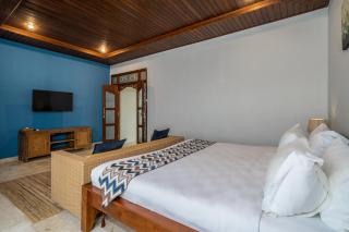 Villa Kori Bali Kubu, 9 people maximum, close to Seminyak Beach - Seminyak - 3
