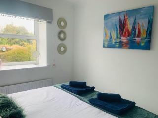 May Cottage - Heart of Vibrant Village & 10 mins Walk to Beach - 9