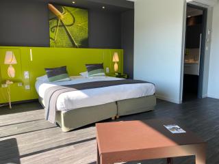 Golf Hotel Colvert - Room Service Disponible - Levernois - 8