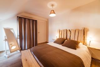 Logements calmes avec piscine, jardin et parking - 3