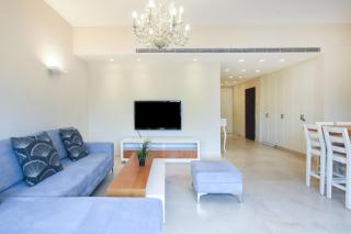 Tiny Bubbles by HolyGuest - Tel Aviv - 8