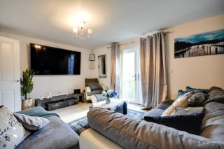 Three Bedroom House in Runcorn By The Lake with Parking by Neofinixdotcom - Runcorn - 7