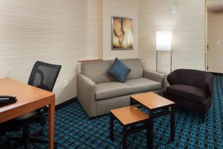 Fairfield Inn and Suites Phoenix Chandler Fashion Center - Chandler - 2