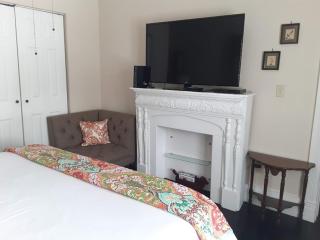 Spacious 5BR Home in Downtown Historic District - 6