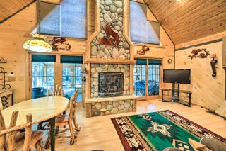 Iron River Cabin Rental with Fireplace and Deck! - 6