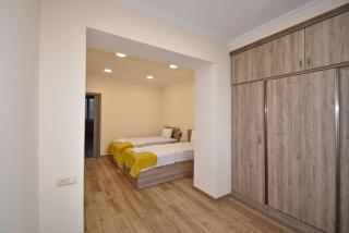 Separate beds in a specious apartment, Komitas 27 - Yerevan - 7
