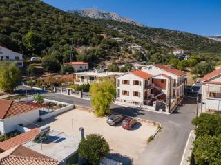 Alexatos Studios & Apartments - 7