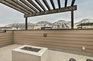 3-Story Provo Townhome 1 Mi to BYU! - 9