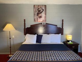 Knights Inn Fairview - Fairview - 4
