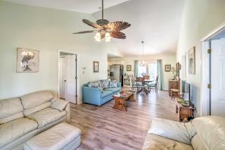 Oak Island Home with Yard Less Than 1 Mi to the Beach! - Oak Island - 6