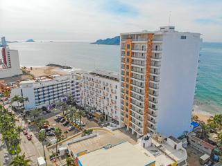 Pacific Palace Beach Tower Hotel - Mazatlán - 7
