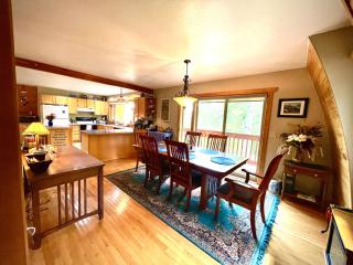 Moss Mountain Inn - 6