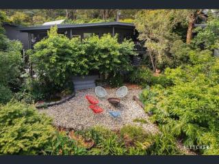 Resort-style 5 bdrm home w pool, spa & billiards! - 3