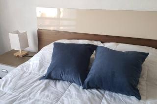 Frente a Terminal Tres Cruces. - 1